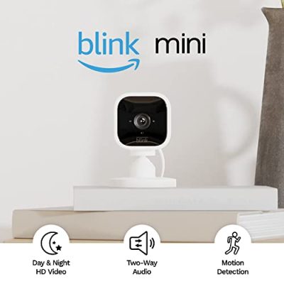 Blink Mini – Compact indoor plug-in smart security camera, 1080p